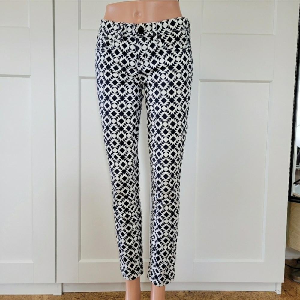 NWOT J. Crew 8" Stretchy Toothpick Jean White Navy Geo Print Size 28 #01107